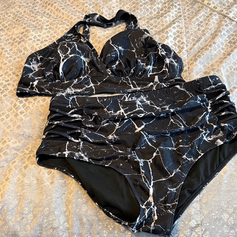 Swimsuits For All Marble Print Bikini 18W NWOT